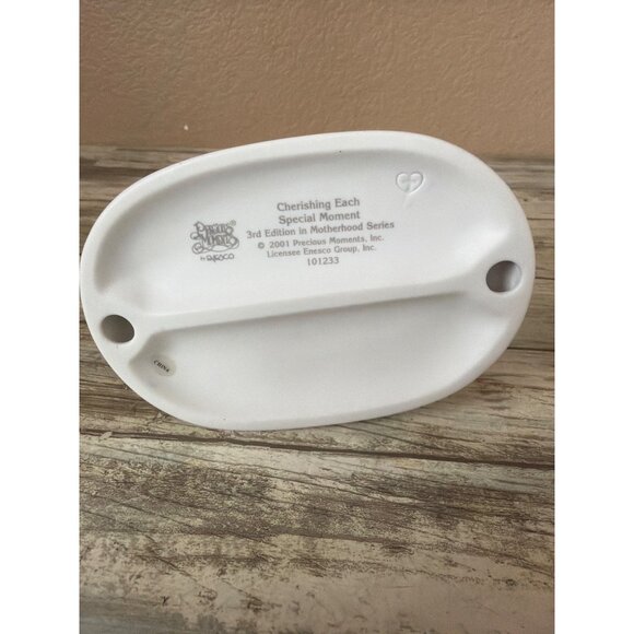 Precious Moments 2001 Cherishing Each Special Moment Motherhood #101233 - No Box - Picture 10 of 11